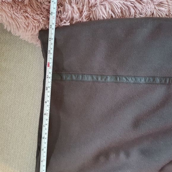 3/25 or 2/18 Club monaco women's wool midi skirt with leather stripes, Waist 30 - Picture 4 of 7